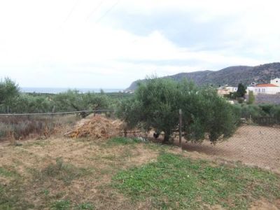 Plot with sea views, within village boundaries. Milatos