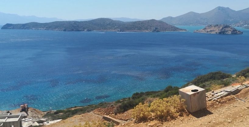Seafront building plot with breathtaking views, northeast from Plaka, Elounda