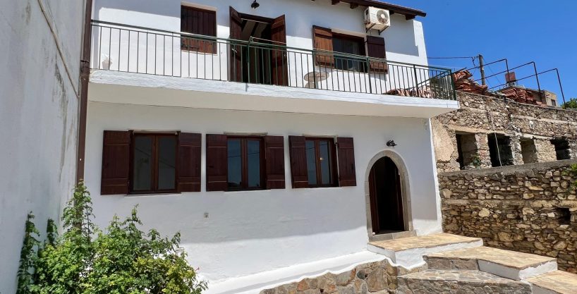 3 Bedroom village house with courtyard and nice view