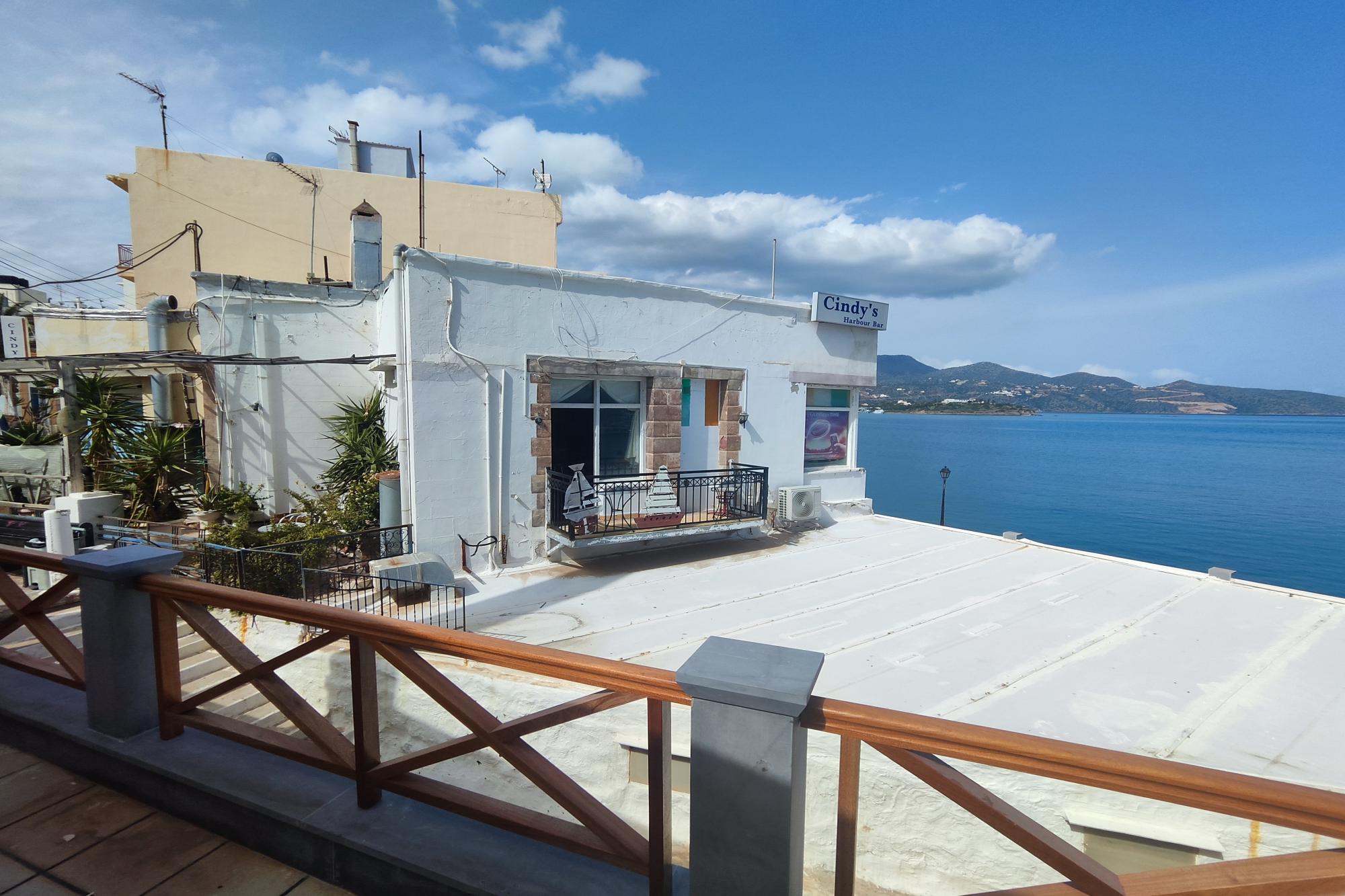 Fully equipped bar business for sale in tourist town harbour. Amazing sea views.