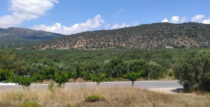 Building plots in quiet village near Agios Nikolaos