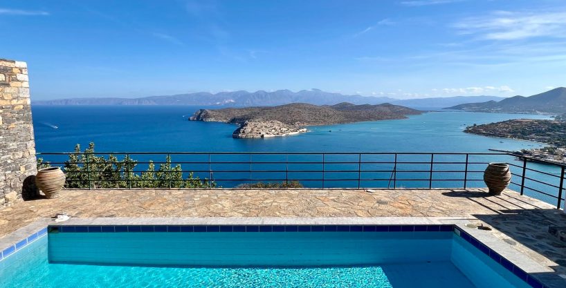 Villa with the most stunning views of Spinalonga Island and the Elounda bay.