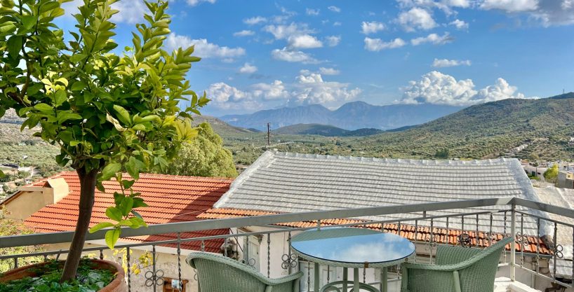 Charming Modern House with Spacious Roof Terrace in Kritsa Village