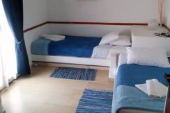 HTAGN33 bedroom