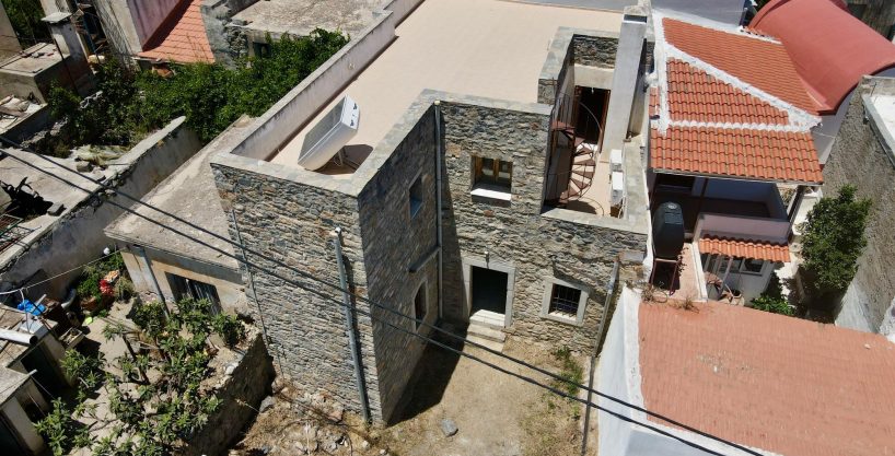 Charming house with great potential near Agios Nikolaos