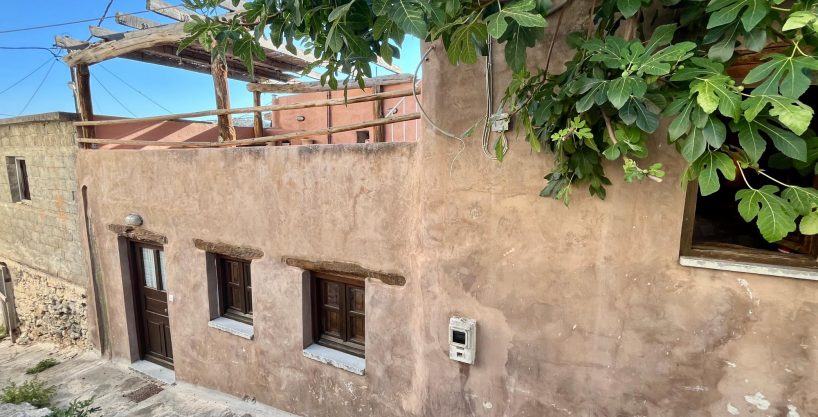 Renovated traditional 2-storey House with terrace in Prina village